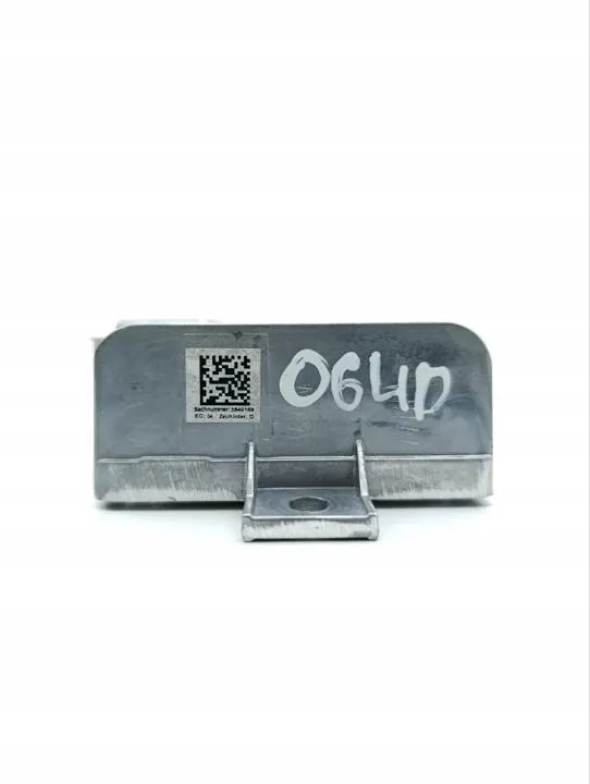 Amplificador de áudio Mercedes-Benz OEM A2979001411 Usado image 4