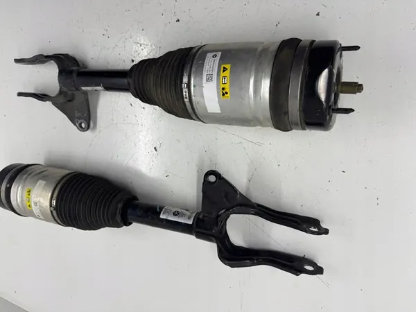 Amortisseur droit JEEP GRAND CHEROKEE wk2 2017-21 68303280AA image 3