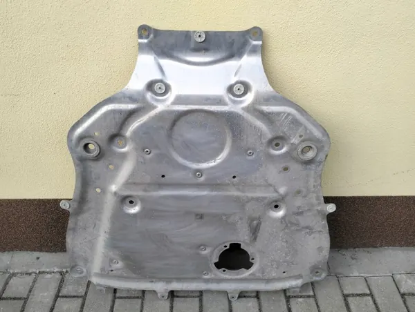 OEM 6898652 Moottorisuojus BMW 5 G60 G61 4X4 image 2