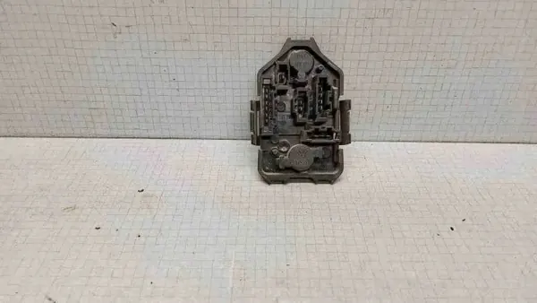 Conector lámpara trasera VW Vento OEM 1H5945257 image 3