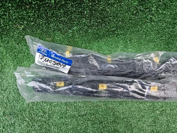 HYUNDAI TUCSON III Deslizamento de Para-choque Traseiro Direito 86614-D7000 image 2