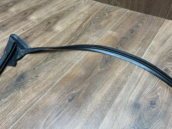 Mercedes-Benz SL R129 tuulilasin tiiviste OEM A1238990097 image 7