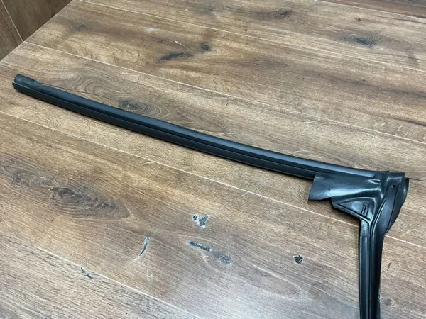 Mercedes-Benz SL R129 tuulilasin tiiviste OEM A1238990097 image 9