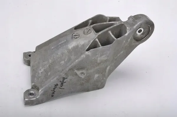 Soporte Diferencial Izquierdo Mercedes AMG GT C190 OEM A1902410101 image 4