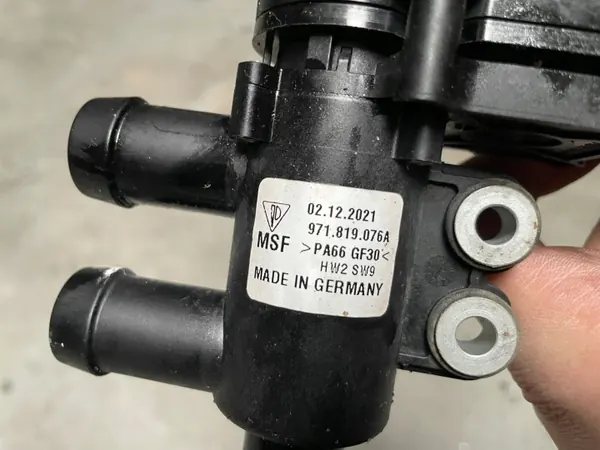 Soupape système chauffage OEM 971819076A Porsche Cayenne image 3