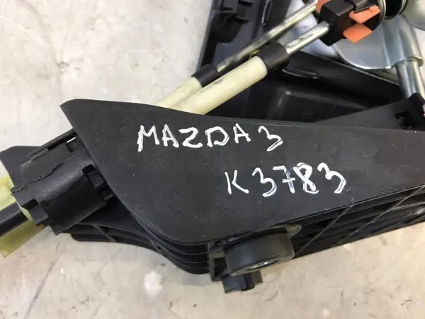 Levier de vitesse Mazda 3 2005 OEM MDV27995 - Occasion image 8