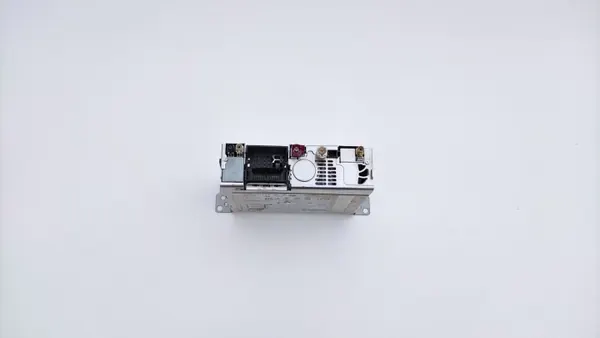 BMW Radiolezer OEM 9437386 voor 3 F30/X1 F48 image 3