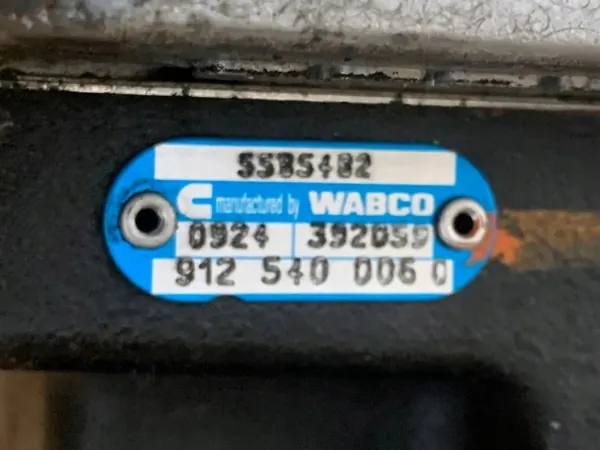 Compresseur d'air Wabco OEM 5585482 - Occasion image 4