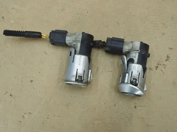 Parkeringssensor VOLVO V50 S40 II 30668099 image 2