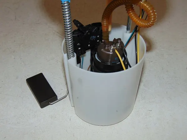 Bomba de combustível AUDI A3 1.8 TFSI image 4