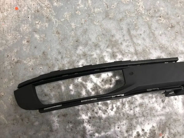 Griglia paraurti anteriore destra VW T6 7E0807490D image 2