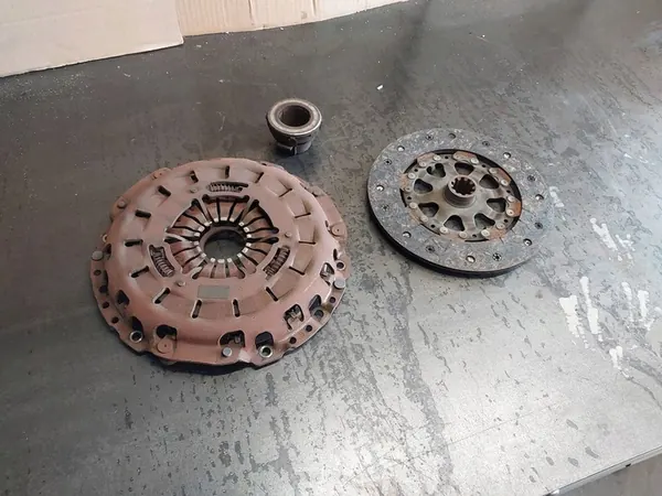 Conjunto de embreagem BMW 5 E39 520i M52B20TU 1223688 image 8