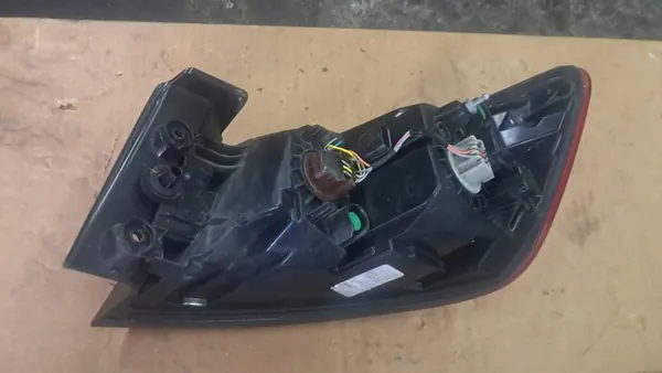 Luz Trasera Izquierda (Guardabarros) Renault Talisman Original 265552867R image 2