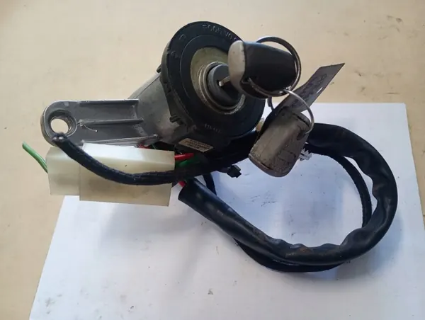 Contacteur d'allumage OEM 18372786784 pour Iveco image 2