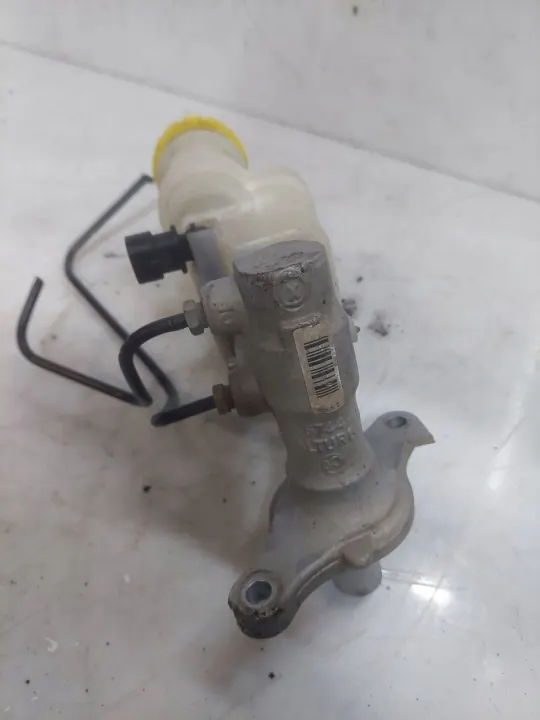 Fiat 500 Bromsvätskebehållare OEM DZM974 image 3