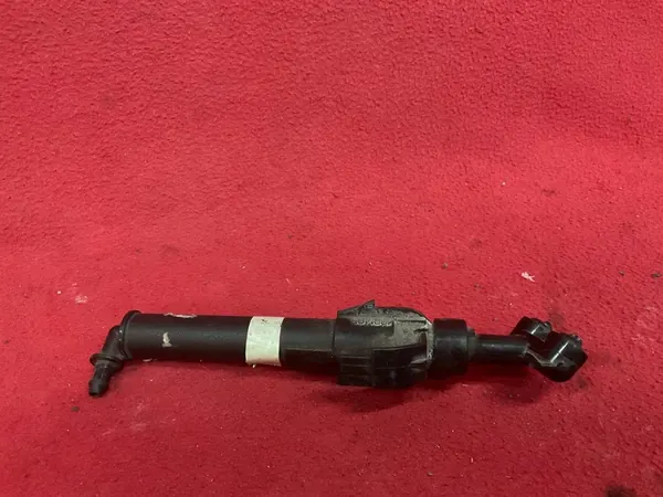 VW Passat B8 Linker Koplampenreiniger OEM 3G0955103A image 2