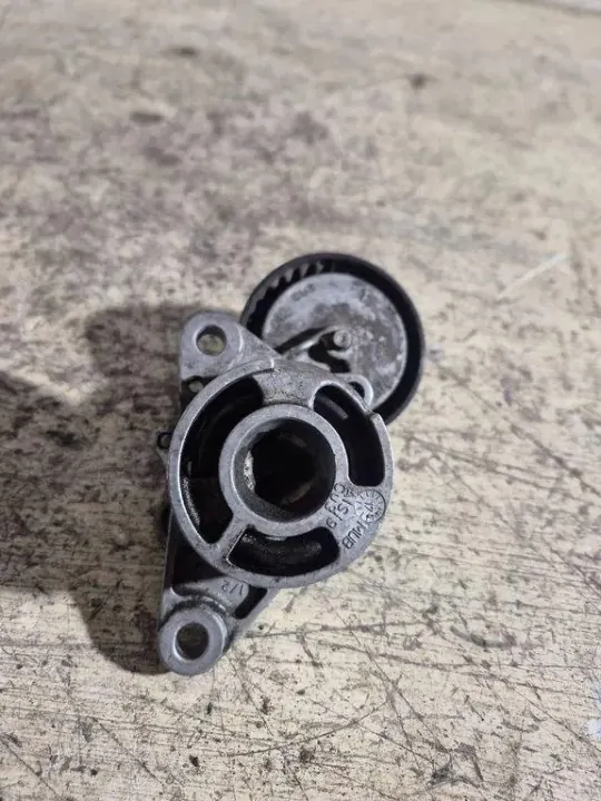 Mercedes-Benz A6542000070 Riemspanner - 2.9L Diesel image 3