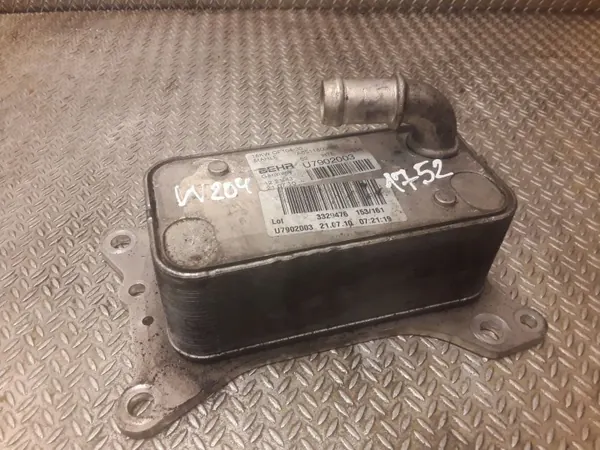 Refroidisseur d'huile Mercedes-Benz OEM 6511800665 - Occasion image 2