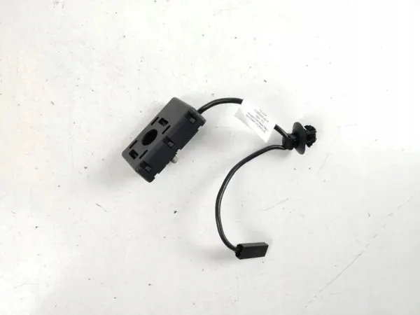 Tesla Antennförstärkare OEM 150942000A - Begagnad image 2