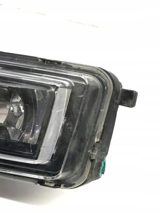 Volkswagen Amarok 2010 Etuvasen ajovalot image 2