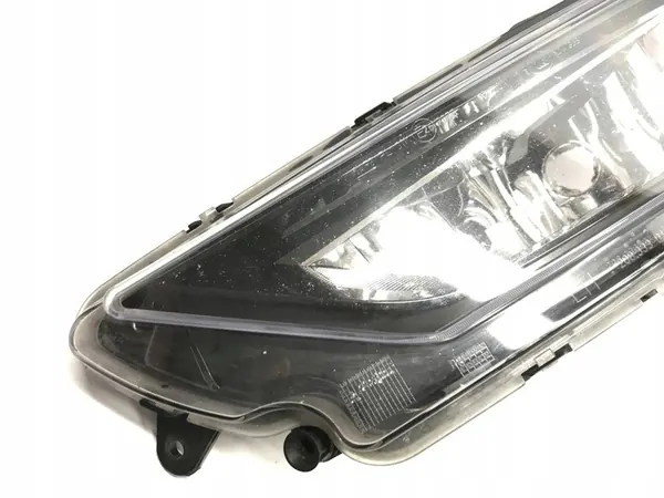 Volkswagen Amarok 2010 Etuvasen ajovalot image 5