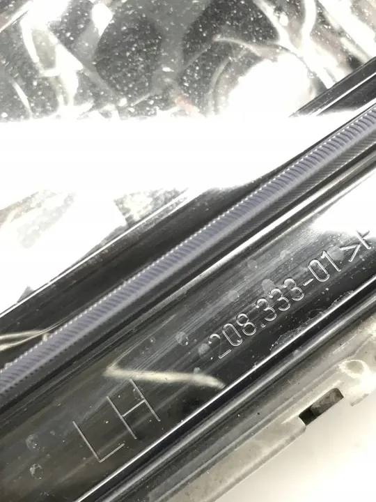 Volkswagen Amarok 2010 Etuvasen ajovalot image 9