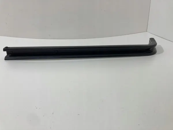 Raamgeleider OEM CHRYSLER PACIFICA 18+ Linker Achterdeur image 3