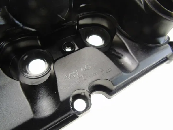 Venttiilikansi OEM 03L103469S Audi 2.0 TDI:lle image 4
