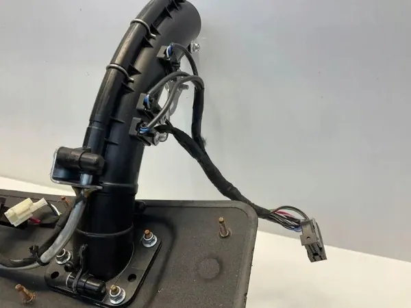 Mercedes GT X290 takaspoilerimekanismi OEM A2907900200 image 7