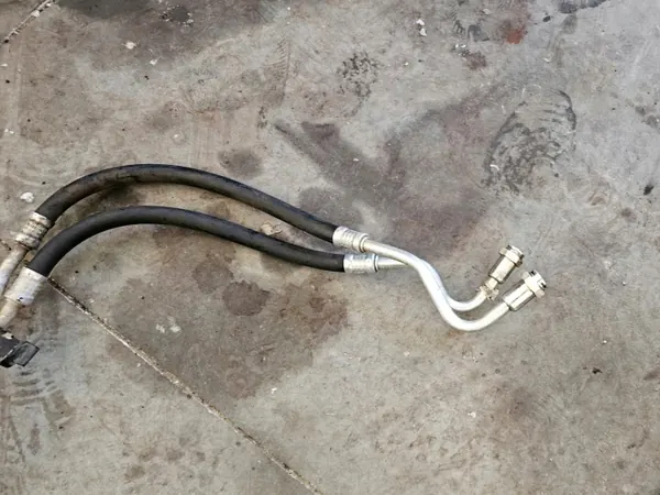 Conduite d'huile boîte OEM 68268594AG pour Ram V image 5