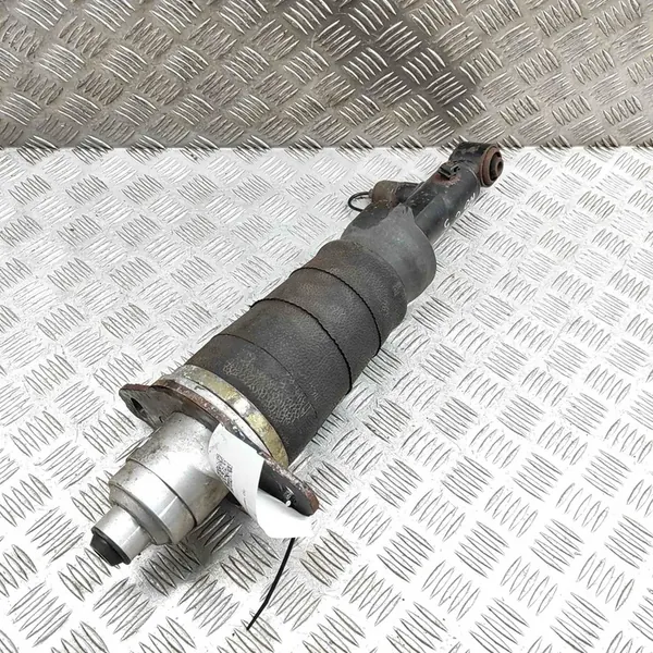 Vänster Bakluftstötdämpare Audi A6 Allroad 4Z7616019A image 4