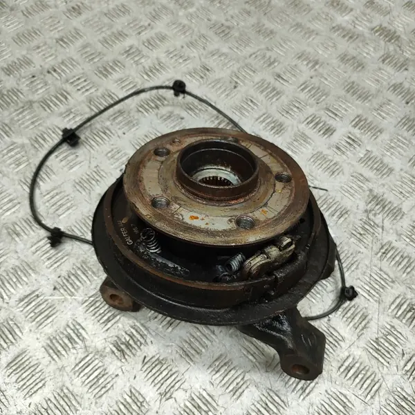 Mercedes-Benz Vito Viano W447 2016 Vänster Baknav image 2