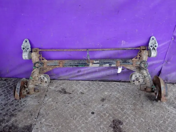 Viga de eje trasero Audi A6 C5 OEM Zawada-389024- image 2