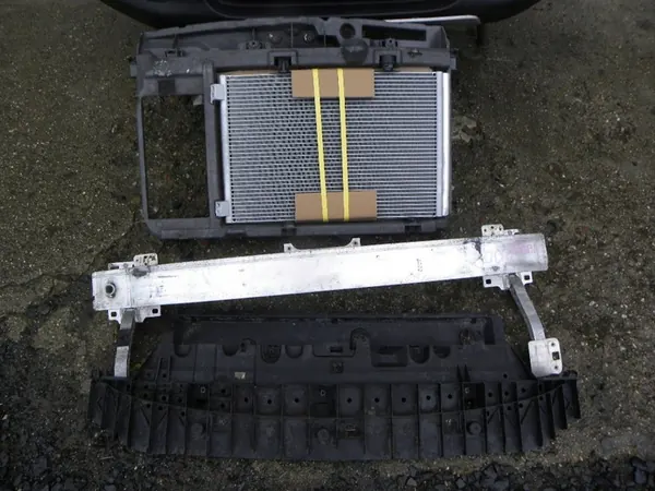 Paraurti e luci PEUGEOT 2008 Crossover Lift image 9