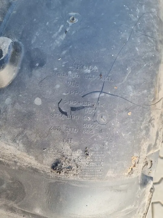 Skoda Superb II Left Front Wheel Arch image 5