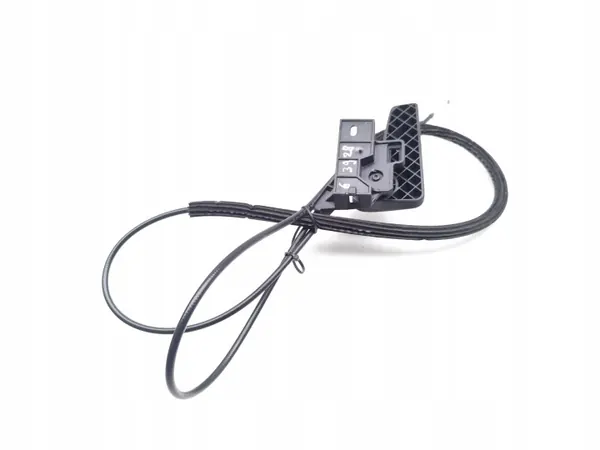 Audi Q4 konepellin lukko OEM 89A823528 - Käytetty image 2