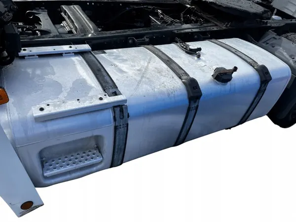MAN Bränsletank 700L Mega Low Deck OEM 81.122016850 image 2