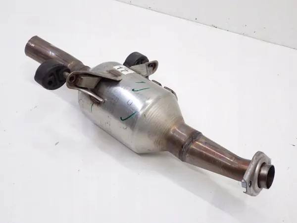 Toyota C-HR Katalysator OEM 30T36 Gebraucht image 2