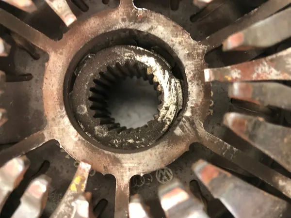 Embreagem completa VW SEAT SKODA 2.0 TDI 03L105266AD image 3