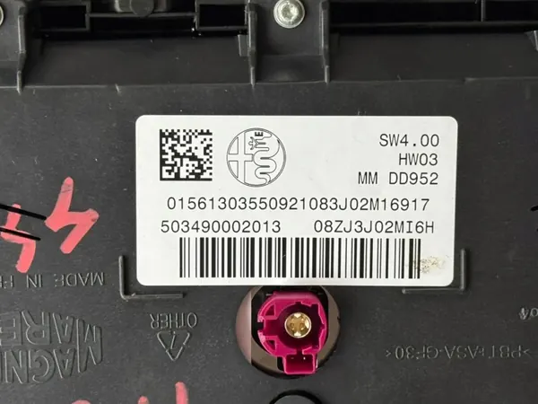 Radio-navigationsskärm OEM 503490002013 Alfa Romeo Giulia image 9