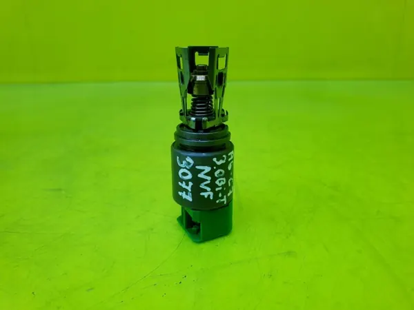 Électrovanne OEM 0501219672 pour Audi Q7 4M image 2