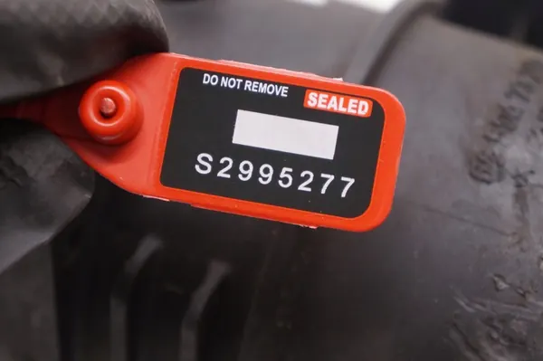 Polttoainesuodattimen Kotelo Volvo S60 II V70 III S80 II XC70 II image 7