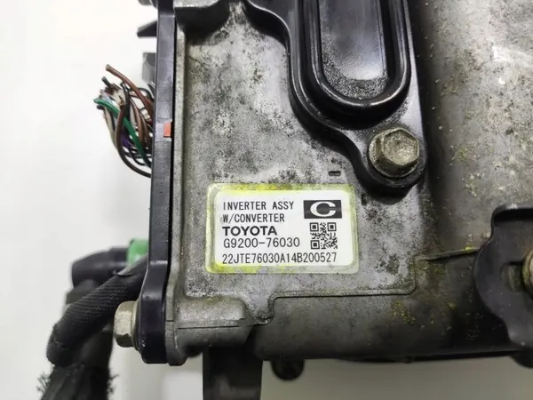 Toyota OEM G9200-76030 Invertteri Auris II:lle image 5