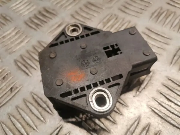 Mercedes-Benz A W169 Snelheidssensor OEM 0035420318 image 3