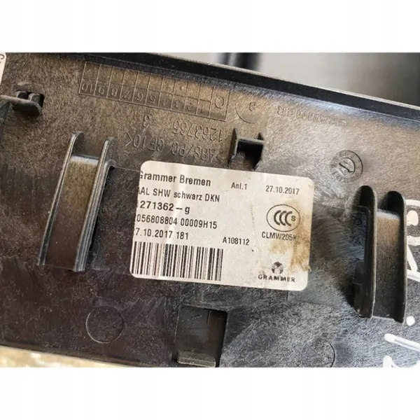 Accoudoir OEM 1271362 pour Mercedes-Benz C W205 2016 image 8