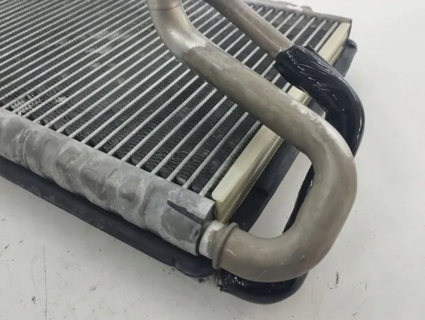 Audi Q5 SQ5 2020 A/C lämmitysydin OEM GG4760030243 image 3