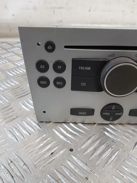 Radio Opel OE 13190855MD - Estado usado image 4