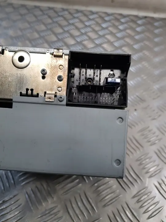 Radio Opel OE 13190855MD - Estado usado image 7