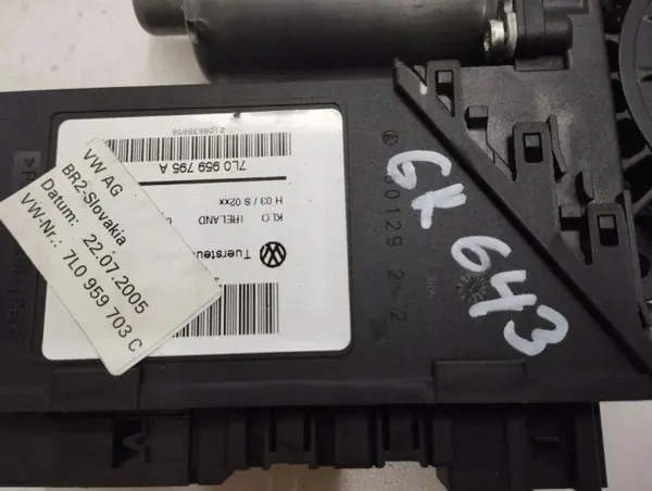 Porsche Cayenne 9PA Linker Heckscheibenheber OEM 0130821765 image 7