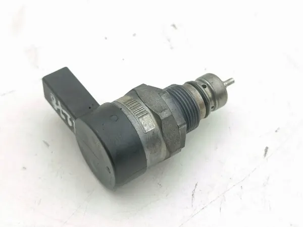 Brandstofdruksensor Sprinter 2.2 A0000705746 image 6